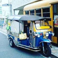 トゥクトゥク好き、アメ車好き仲良くしてください。