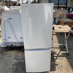 TOSHIBA 東芝　単身用２ドア冷蔵庫　153L 　※2019年製