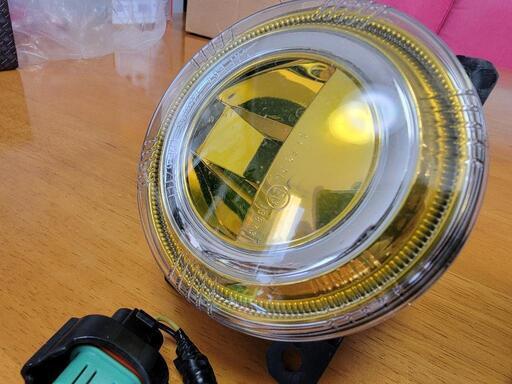 シビック fk7 純正フォグランプ イエロー シビック fk7 純正フォグ イエロー