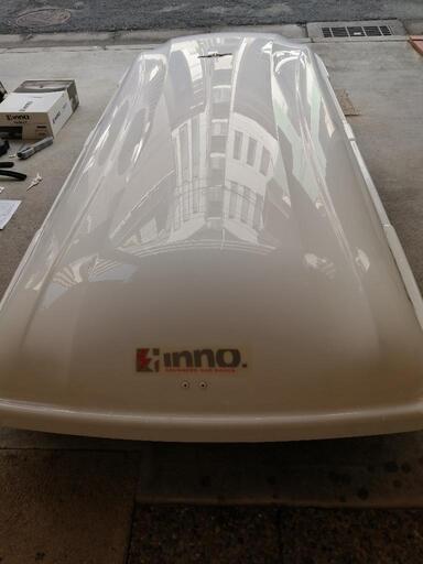 inno（イノー）ルーフキャリア　ホワイト　美品！！