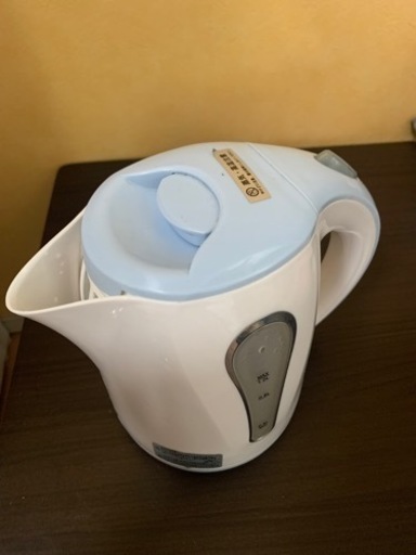 決まりました！電気ケトル、猫背補正、椅子