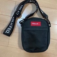 ミルクフェドショルダーバッグ！美品！