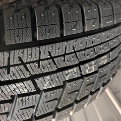 新品】スタッドレスタイヤ 215/65R16 98Q 4本セット YOKOHAMA ヨコハマ