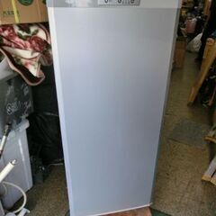 2020年式 ホームーフリーザー 三菱ノンフロン冷凍庫 MF-U12D-S1