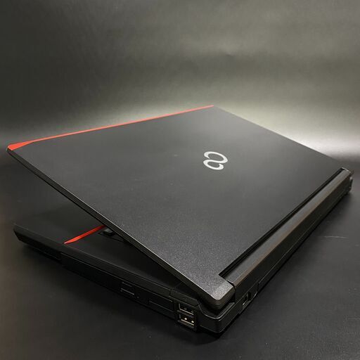 すぐに使える！ Webカメラ付き 富士通 15.6インチ ノートパソコン ②