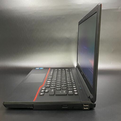 すぐに使える！ Webカメラ付き 富士通 15.6インチ ノートパソコン ②