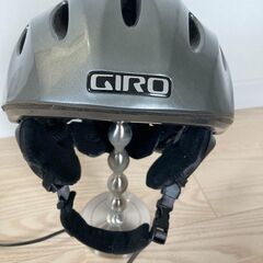 GIRO　スノボ用ヘルメット