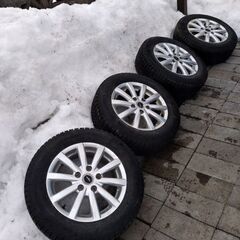 値下げしました。ヴォクシー 195/65R15 冬タイヤ&ホイール 4本セット