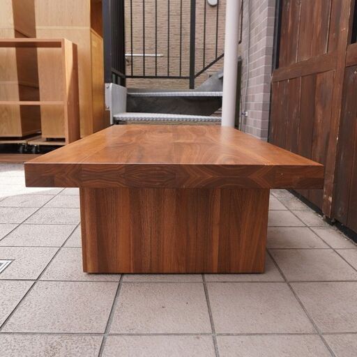 MASTERWAL(マスターウォール)のDANISH LOW LIVING TABLE/デニッシュローリビングテーブルです。無垢材を重ねた安定感のあるセンターテーブルはお部屋を広々とした空間に。ＣＣ133