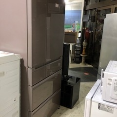 MITSUBISHI 冷凍冷蔵庫 MR-WX71Y-P 705L 2015 年製