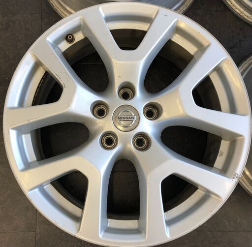 ◇送料込み◇18×7.5J(47) PCD114.3/5穴 ホイール4本 | www