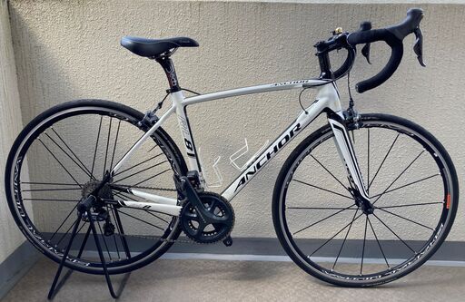 アンカーＲＬ８　Di2（電動）アルテグラ仕様、ホイール：シャマルウルトラ装着