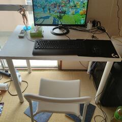 テーブルと椅子　ニトリ　 デスク　机　卓