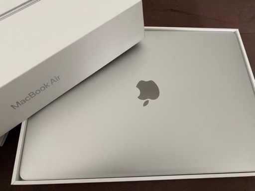 【値下げ】Apple MacBookAir M1チップ搭載13インチの画像