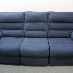 3人用　電動布張りテーブル付きリクライニングソファ(Nビリーバ 布NV)   NITORI  中古 店頭引取歓迎 R5478)
