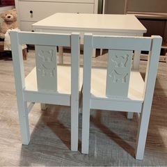 IKEA クリッテル★テーブル、キッズチェアー二脚