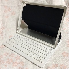 【ネット決済・配送可】iPad Air2,Pro9.7用キーボー...