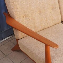 ACME Furniture(アクメファニチャー)のDELMAR(デルマー)ソファです。ヴィンテージスタイルのレトロな2シーターは北欧スタイルやブルックリンスタイルにおススメのコンパクトなラブソファ♪CC142