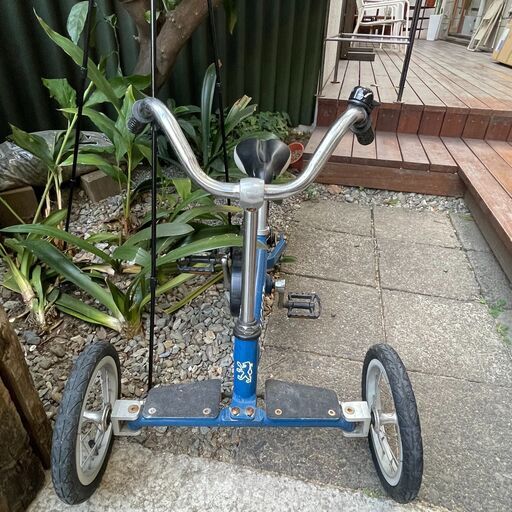 PEUGEOT 三輪車