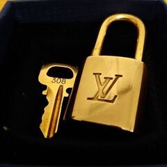 LOUIS VUITTON ルイ・ヴィトン のアルマ モノグラム