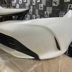 トヨタ　ヴィッツ 130系 KSP130/NSP130/NSP135/NCP131/NHP130 後期 純正 フロントバンパー　52119-52A50