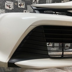 トヨタ　ヴィッツ 130系 KSP130/NSP130/NSP135/NCP131/NHP130 後期 純正 フロントバンパー　52119-52A50