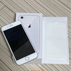 【値下げしました】【美品、動作良好】iPhone 8 Silve...