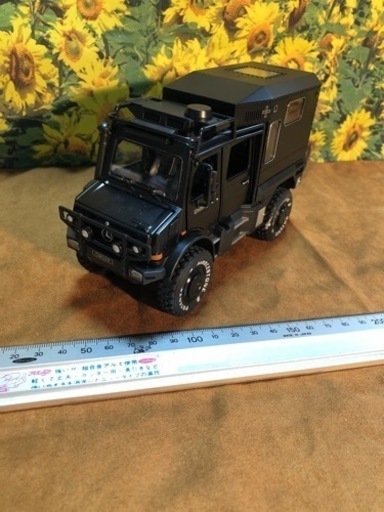 メルセデスベンツ ウニモグ SUV キャンピングカーモデル