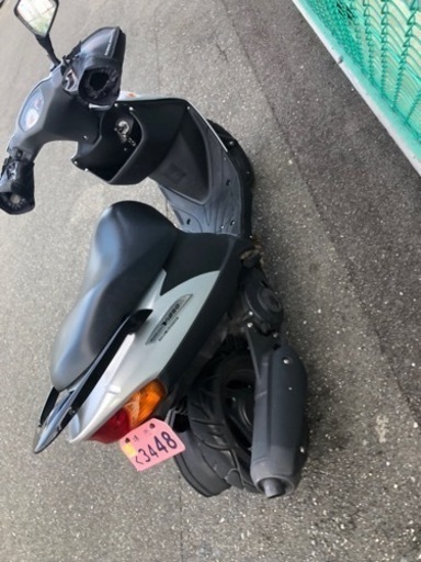 人気のアドレスv125g 4414.定番人気 アドレスv125 リアボックス付属 