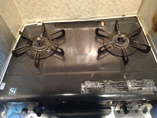 都市ガス用】ガスコンロ譲ります【型番 IC-330SB-R】【二口コンロ