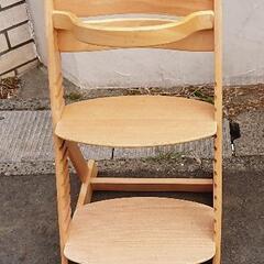 あげます。子供用 木製の椅子　2〜4歳位