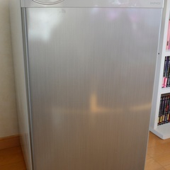 小型冷蔵庫（1ドア）75L 2013年製　大字電子ジャパン