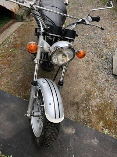 スズキ　バンバン125