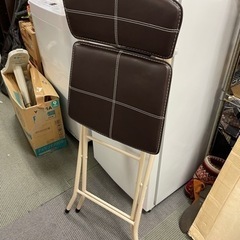 【🤎ブラウン🤎デザインが可愛い椅子🌼🌼】折りたたみ椅子