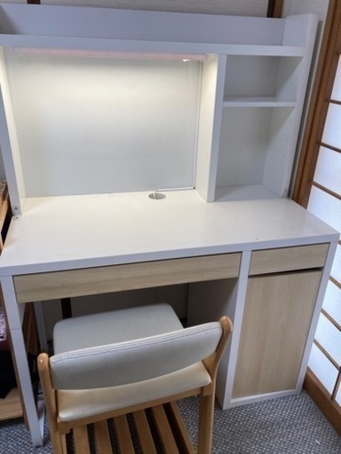 【決まりました】IKEA ミッケ　ライト付2つ　椅子1脚