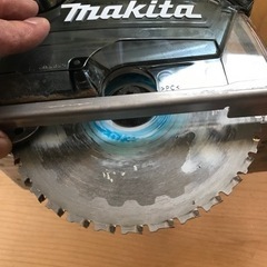取り引き中］マキタ150mm充電式チップソーカッタ.18V。 一度DIYに使用