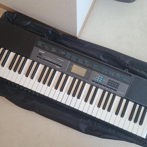 キーボード【CASIO　CTK-2550】ケース・充電器付