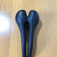 SELLE SMP  HYBRID サドル