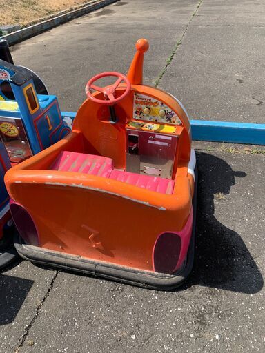 再出品】ドキンちゃん カー 車 上部のみ 車輪などは無し アンパンマン