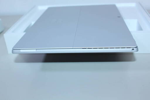 Microsoft Surface Pro 7 モデル1866 QWU-00006 Core i5-1035G4 