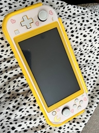 SwitchLite イエロー 美品 ケース付き