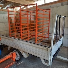 値下げ！苗箱を運搬する棚　軽トラに乗ります　丈夫なスチール製