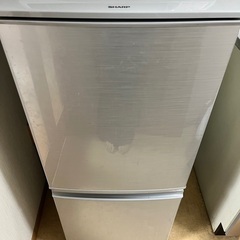 《差し上げます》SHARP冷凍冷蔵庫　SJ-D14A