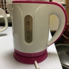 電気ケトル　ピンク