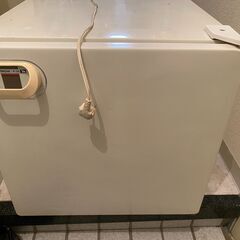 【中古品】1ドア HITACHI R-56 小型冷蔵庫差し上げます。