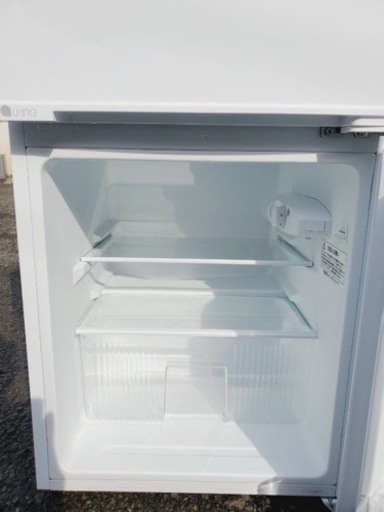 ③✨2017年製✨1852番 ユーイング✨ノンフロン冷凍冷蔵庫✨UR-D90J‼️