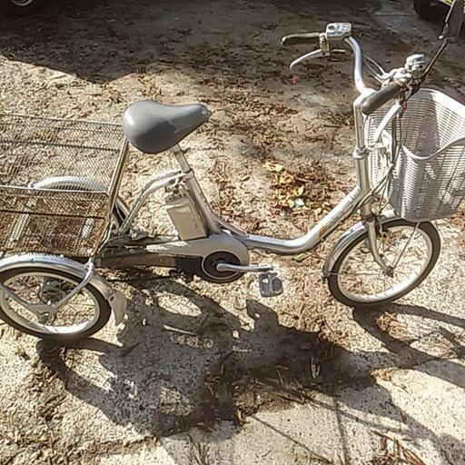 電動アシスト三輪車