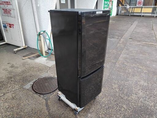 三菱　MR-P15Z-B1　２ドア冷蔵庫　黒色『中古、やや使用感あり』2016年　 　【リサイクルショップサルフ】