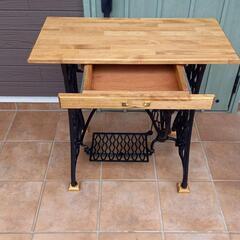 アンティークミシン脚テーブルsinger②