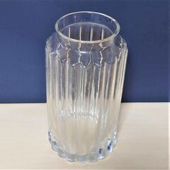 【取引中】ガラスの花瓶　透明　直径8×高さ15cm